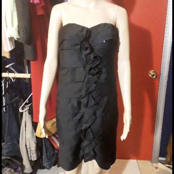 The Limited Dresses & Skirts - The Limited strapless ruffle cocktail dress 12 nwt